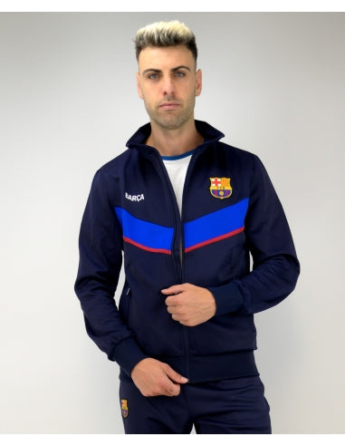 A Barça minimalista melegítő szettje